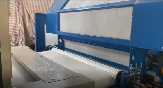 नई प्रकार HYSL-150 हाई स्पीड कार्डिंग मशीन कार्य चौड़ाई 1500 मिमी