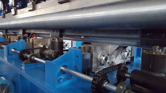 उच्च क्षमता फाइबर ग्लास लगा प्री - सुई पंचिंग मशीन 2200-8000mm 6.5 एम